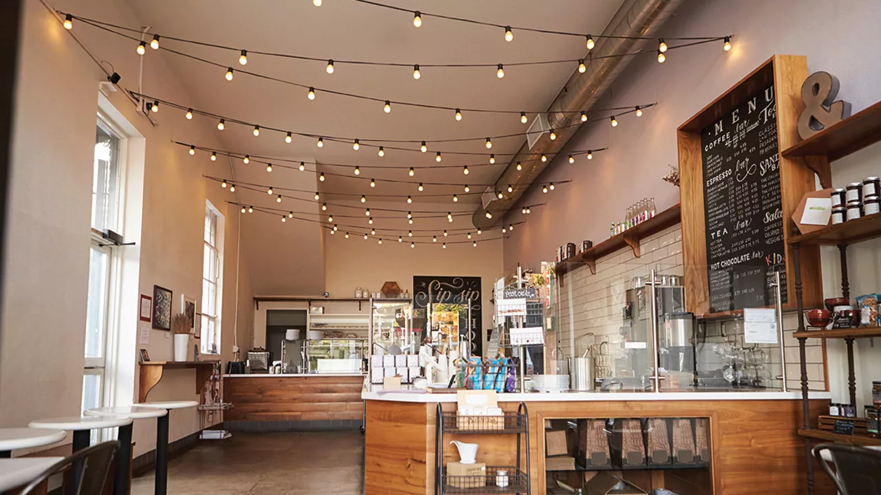 Bar & Coffee shop